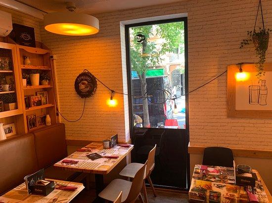 Cafetería-panadería Bertiz